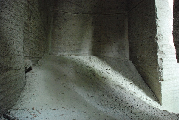 薮塚石切り場 (16)